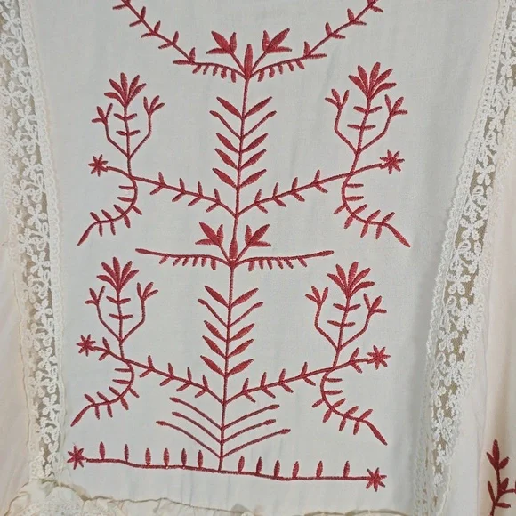 Entro Embroidered Cream and Red Women's  Boho Top - Picture 4 of 11